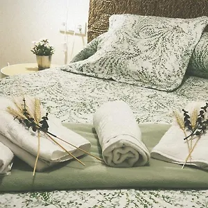 https://apartamento-la-teja.es-andalucia.com